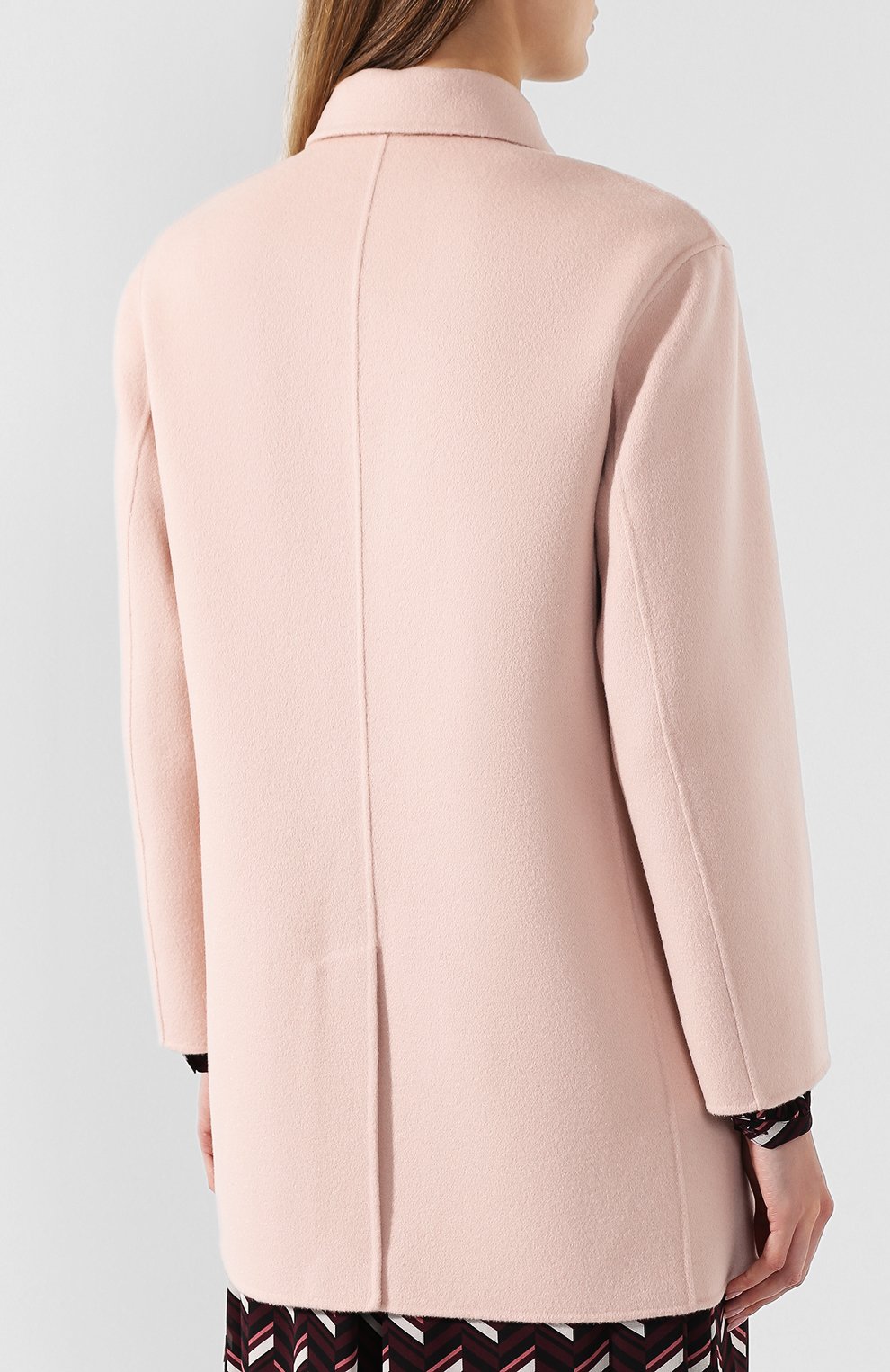 Кашемировое пальто EMPORIO ARMANI светло-розового цвета по цене 217500 руб., арт. 2NB34T/29940, фото 4 Кашемировое пальто EMPORIO ARMANI, арт. 2NB34T/29940, фото 4