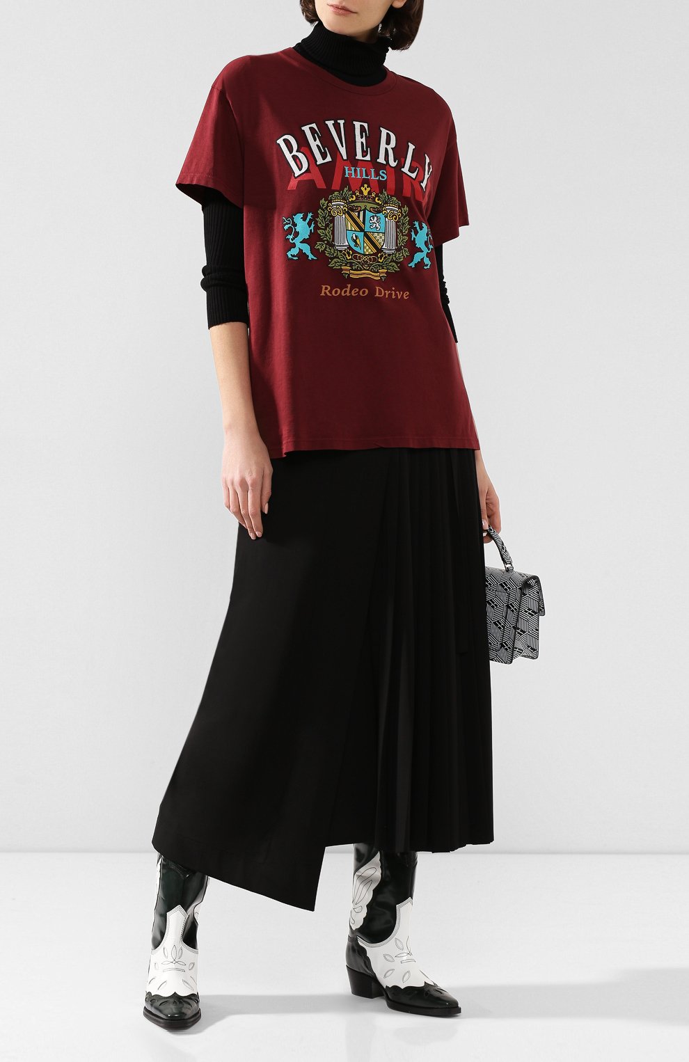 Хлопковая футболка AMIRI бордового цвета по цене 31200 руб., арт. W9W03275CJ, фото 2 Хлопковая футболка AMIRI, арт. W9W03275CJ, фото 2