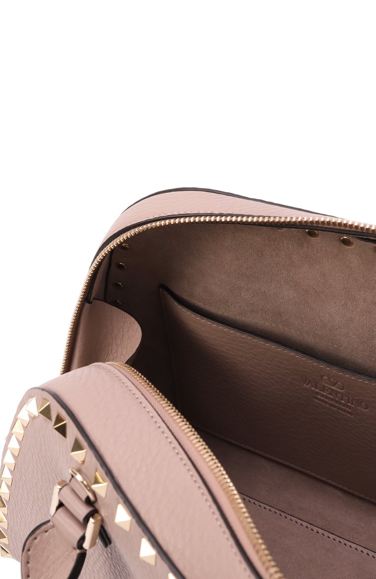 Женская сумка rockstud  VALENTINO светло-бежевого цвета, арт. 6W2B0Q96/VSF | Фото 5 (Ремень/цепочка: На ремешке; Размер: medium; Материал: Натуральная кожа)