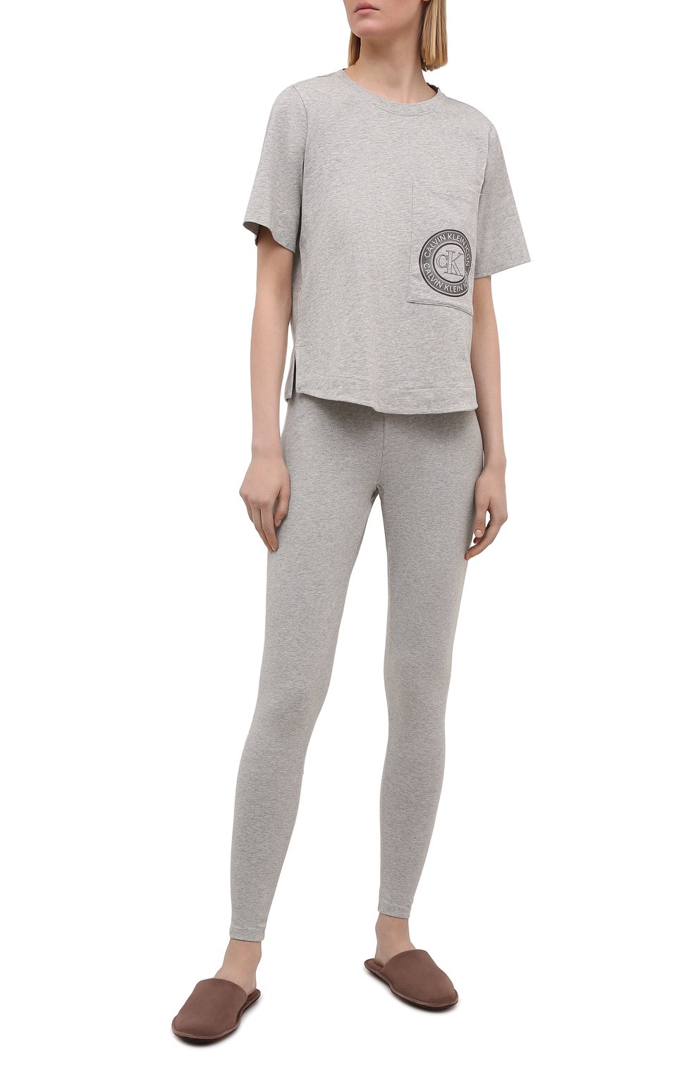 Хлопковая футболка CALVIN KLEIN серого цвета по цене 5520 руб., арт. QS6601E, фото 2 Хлопковая футболка CALVIN KLEIN, арт. QS6601E, фото 2