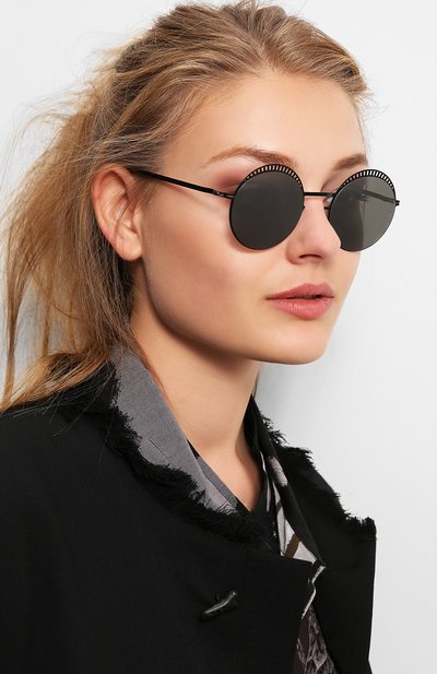 Солнцезащитные очки MYKITA черного цвета по цене 59700 руб., арт. STUDI0 1.4/BLACK/SILVER/BLACK, фото 2 Солнцезащитные очки MYKITA, арт. STUDI0 1.4/BLACK/SILVER/BLACK, фото 2