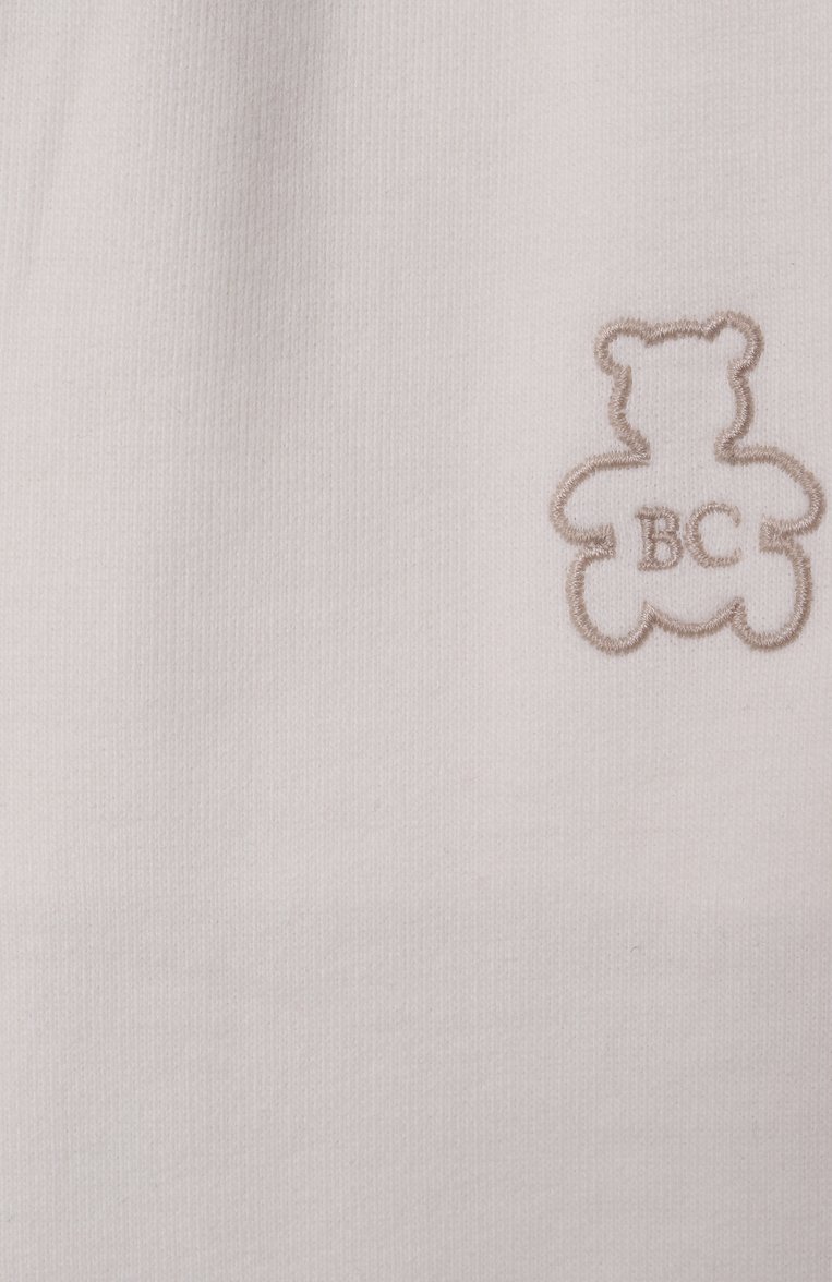 Детские хлопковые джоггеры BRUNELLO CUCINELLI молочного цвета, арт. BTU14E595Z | Фото 3 (Материал спл�ава: Проставлено; Нос: Не проставлено; Мальчики Кросс-КТ: Джоггеры-одежда; Материал внешний: Хлопок; Ростовка одежда: 6 лет | 116 см)