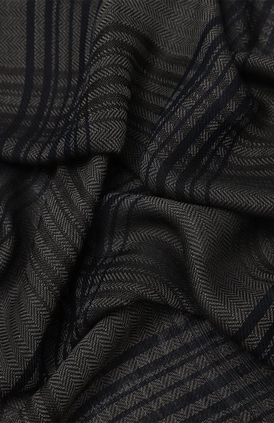 Шарф CORNELIANI серого цвета по цене 24100 руб., арт. 92B339-3829002, фото 3 Шарф CORNELIANI, арт. 92B339-3829002, фото 3