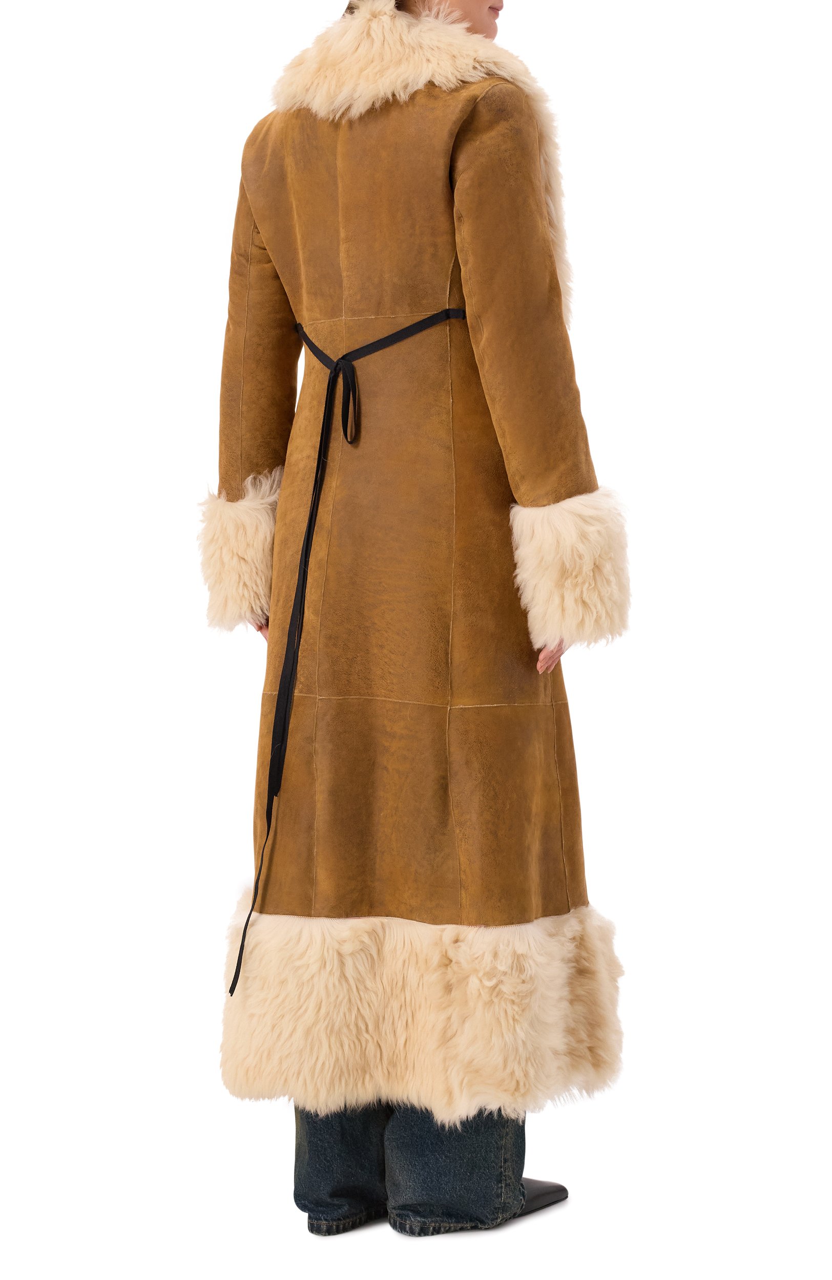 Дубленка из овчины ANN DEMEULEMEESTER бежевого цвета по цене 987000 руб., арт. B0014490/FR009, фото 4 Дубленка из овчины ANN DEMEULEMEESTER, арт. B0014490/FR009, фото 4
