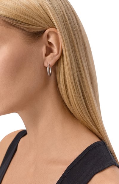Серьги MM6 серебряного цвета по цене 49950 руб., арт. SM6VG0111/P7105, фото 4 Серьги MM6, арт. SM6VG0111/P7105, фото 4