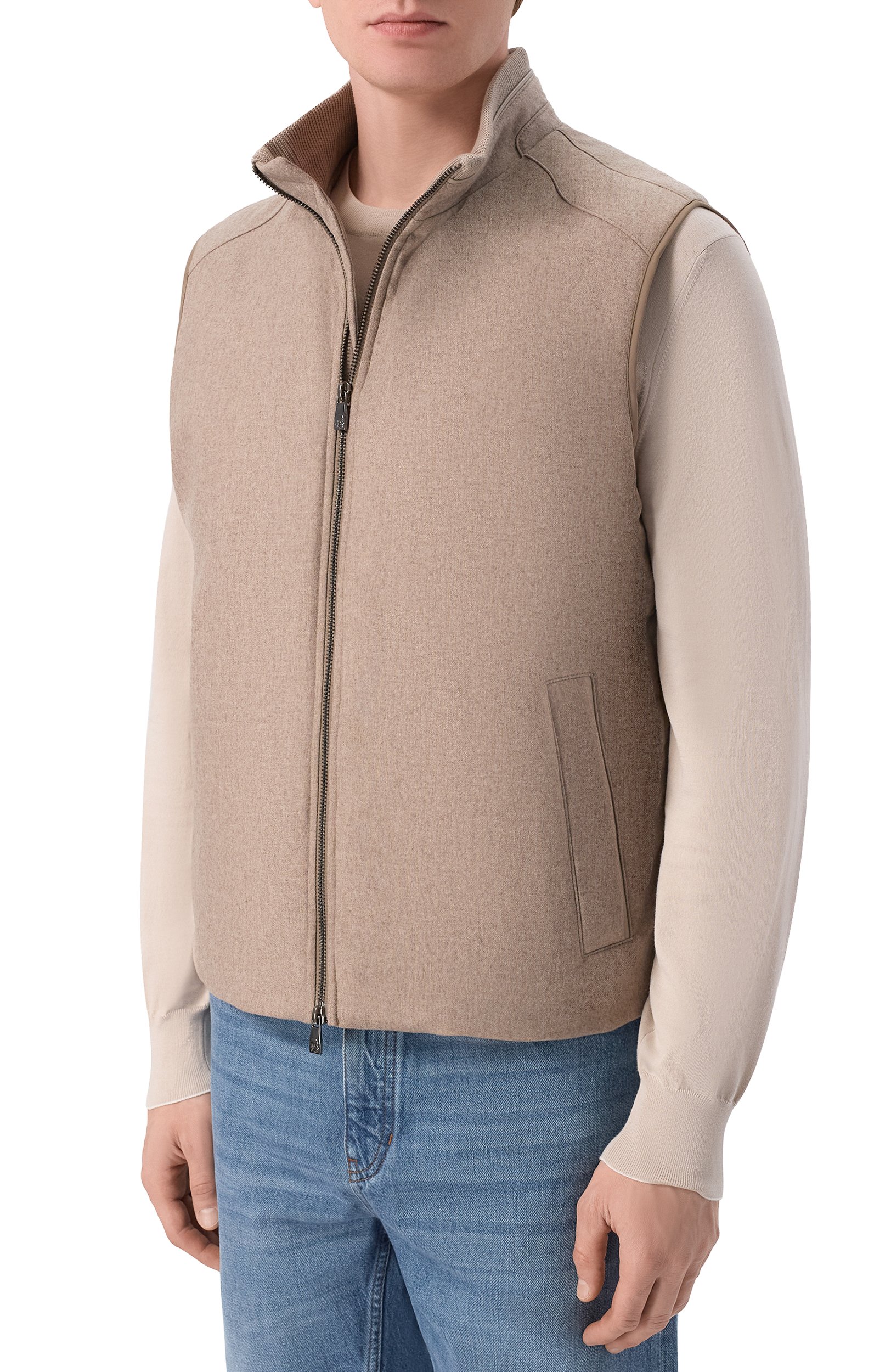 Утепленный жилет CORNELIANI бежевого цвета по цене 107500 руб., арт. 28C5U6/2A20142, фото 3 Утепленный жилет CORNELIANI, арт. 28C5U6/2A20142, фото 3