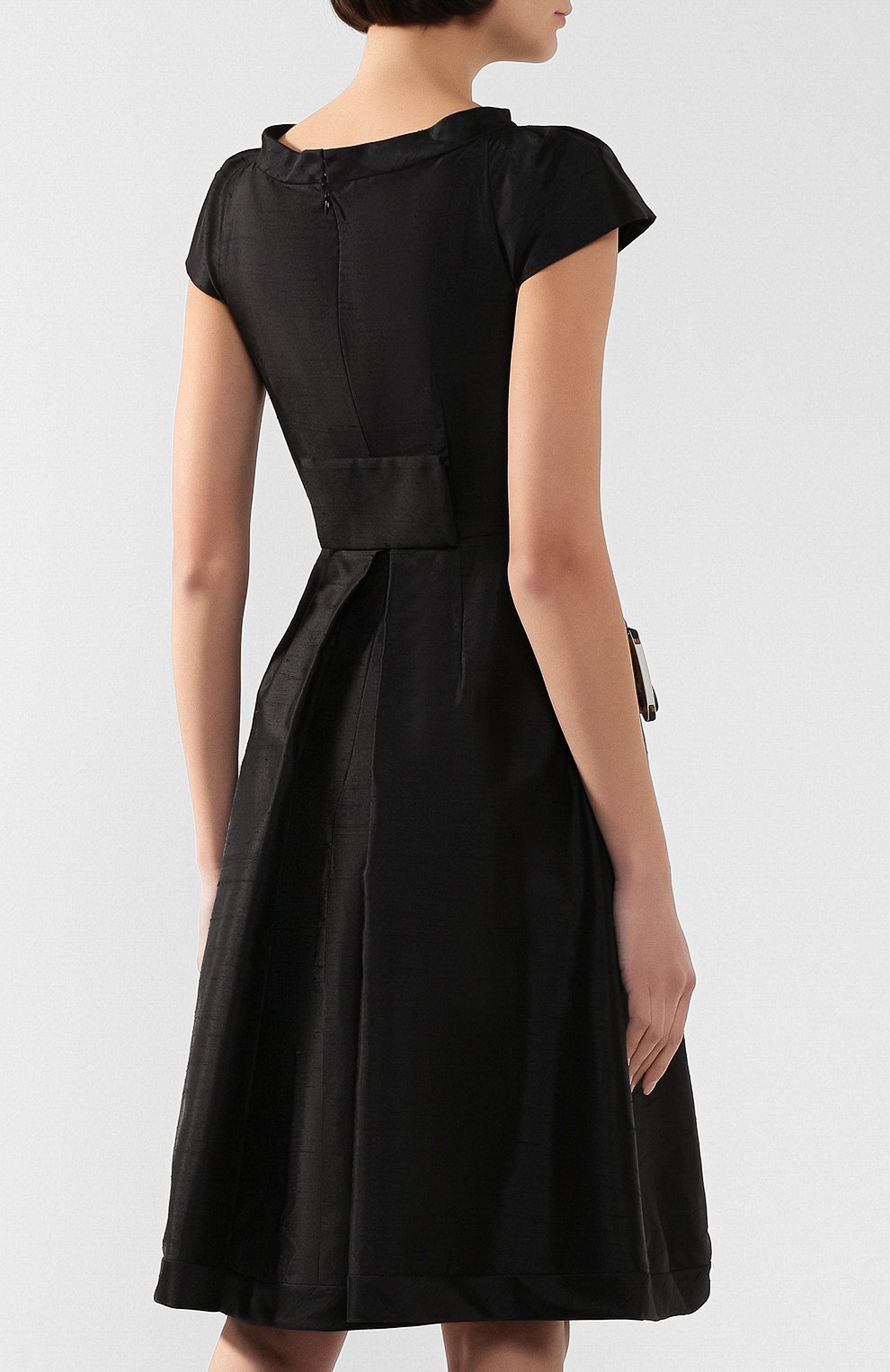 Шелковое платье GIORGIO ARMANI черного цвета по цене 282500 руб., арт. 0SHVA04T/T01I4, фото 4 Шелковое платье GIORGIO ARMANI, арт. 0SHVA04T/T01I4, фото 4