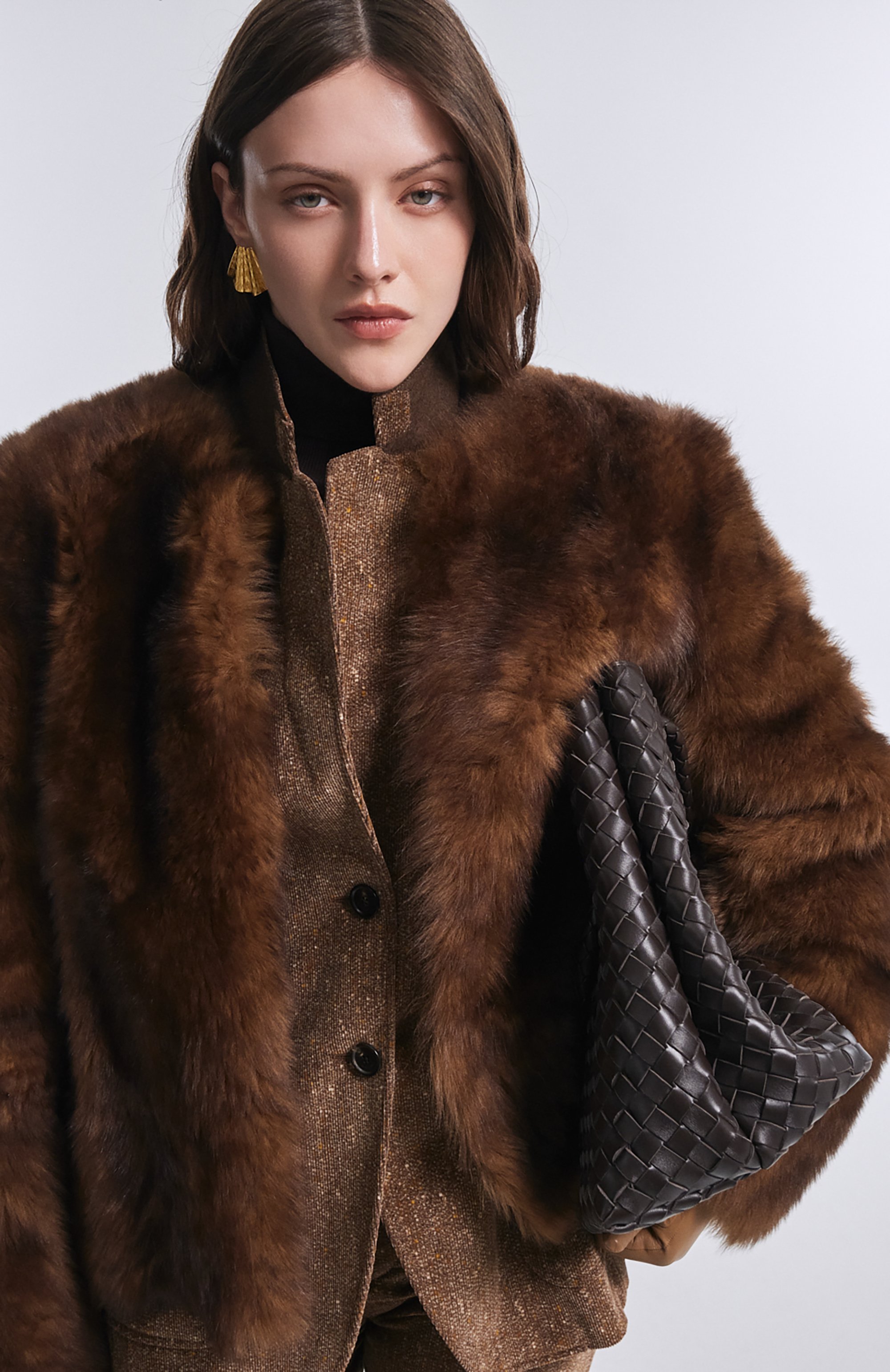 Серьги flamenco SEVENWORLDS золотого цвета по цене 26900 руб., арт. SW827/1, фото 4 Серьги flamenco SEVENWORLDS, арт. SW827/1, фото 4