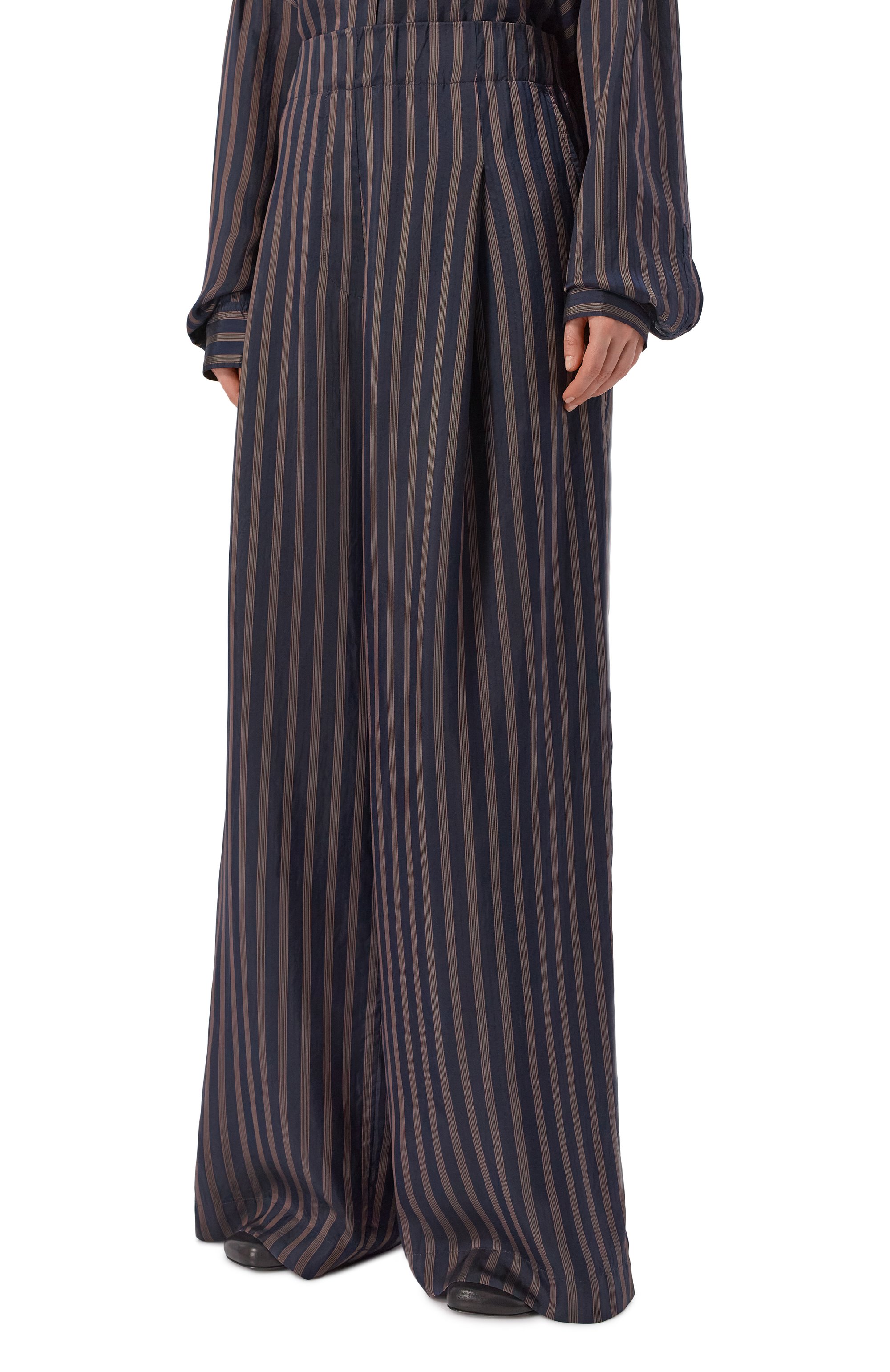 Брюки DRIES VAN NOTEN темно-синего цвета по цене 69500 руб., арт. 130909/3276, фото 3 Брюки DRIES VAN NOTEN, арт. 130909/3276, фото 3