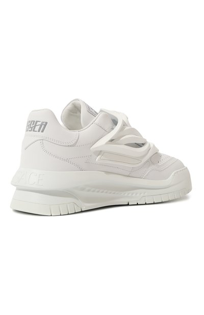 Кожаные кроссовки odissea VERSACE белого цвета по цене 74100 руб., арт. 1004524/1A03180, фото 5 Кожаные кроссовки odissea VERSACE, арт. 1004524/1A03180, фото 5