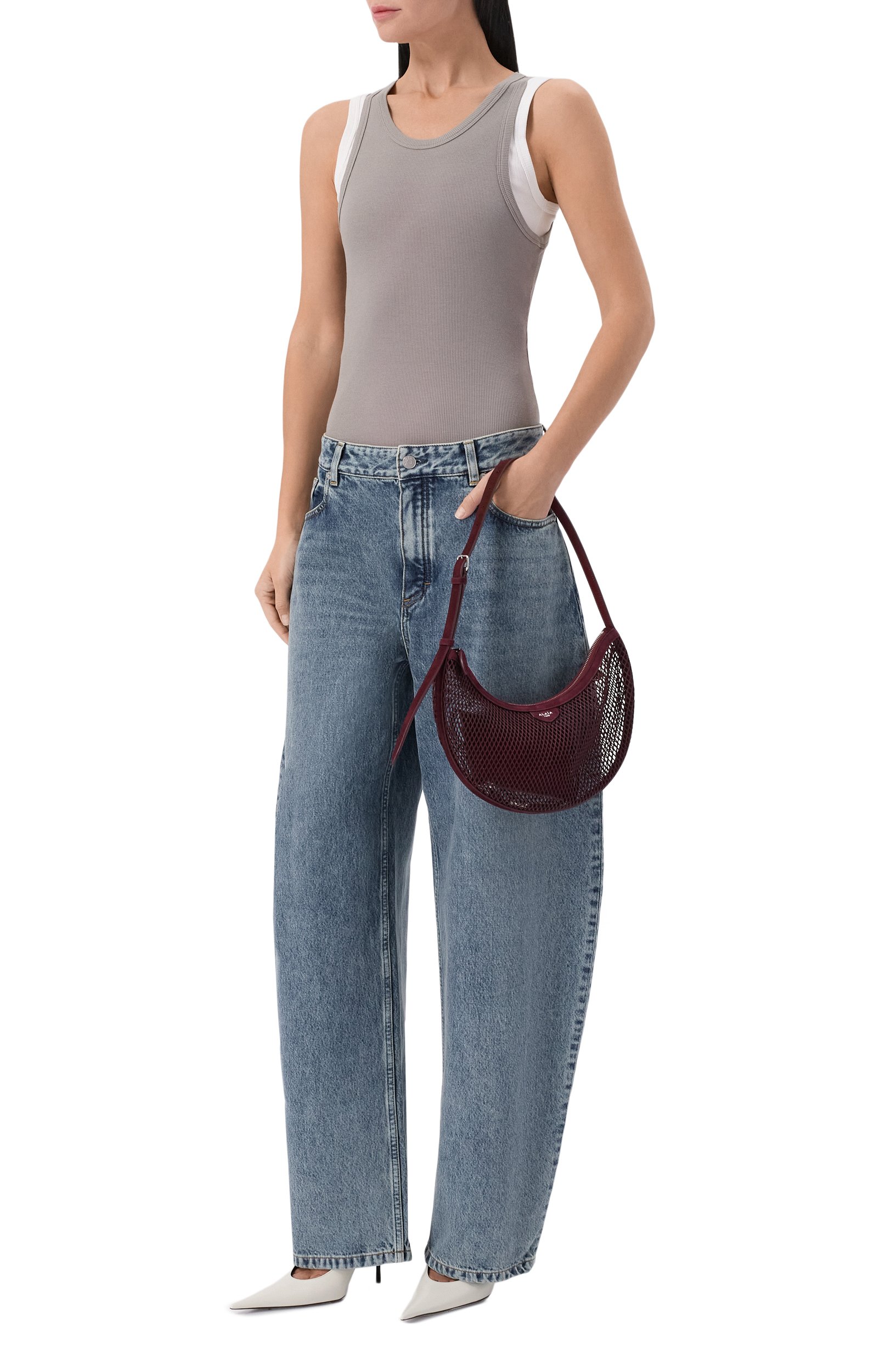 Сумка one piece demi lune ALAIA бордового цвета по цене 192500 руб., арт. AA1S02731TK061, фото 3 Сумка one piece demi lune ALAIA, арт. AA1S02731TK061, фото 3