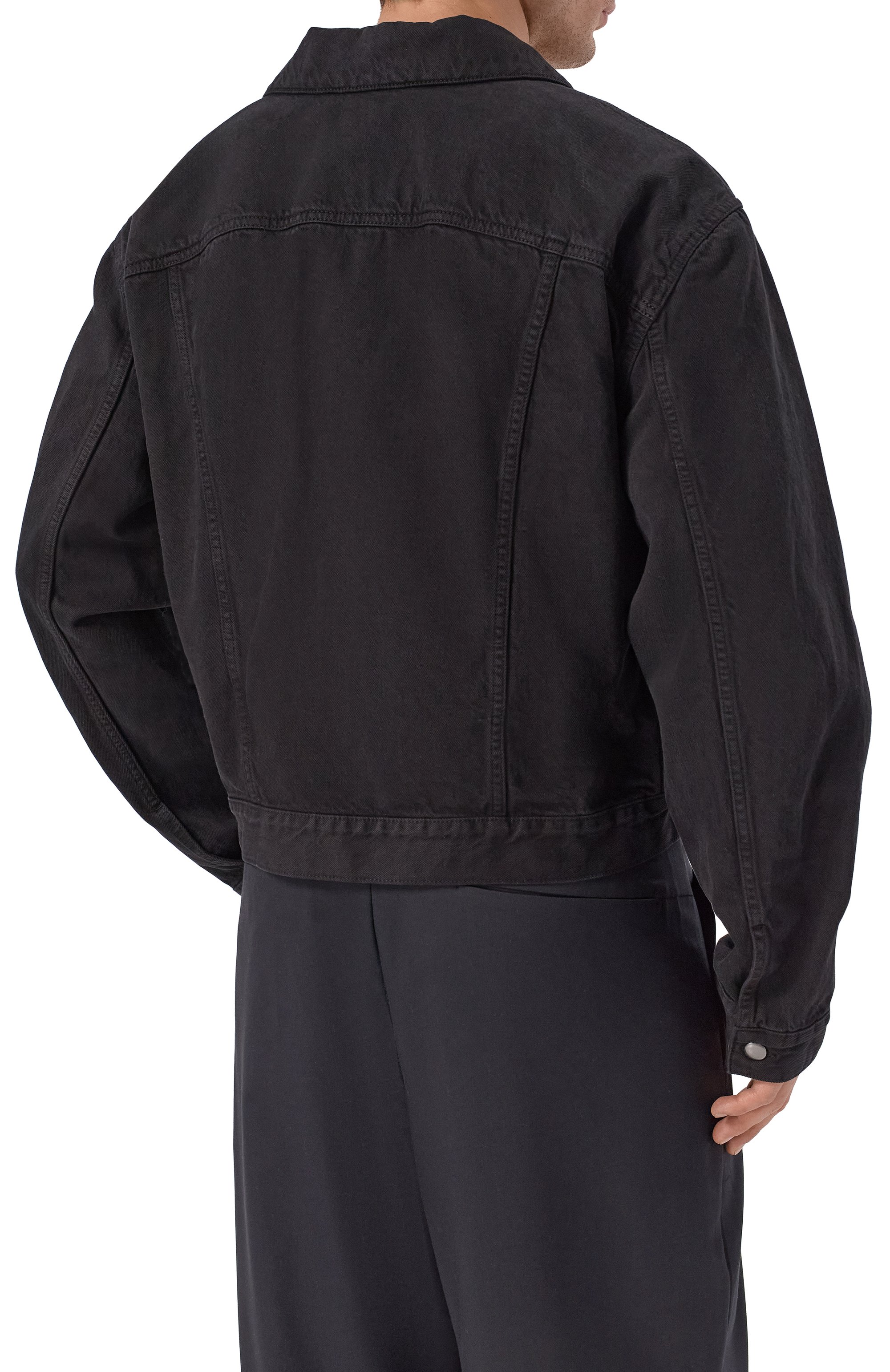 Джинсовая куртка ANN DEMEULEMEESTER черного цвета по цене 107500 руб., арт. B0012717/FA038, фото 4 Джинсовая куртка ANN DEMEULEMEESTER, арт. B0012717/FA038, фото 4