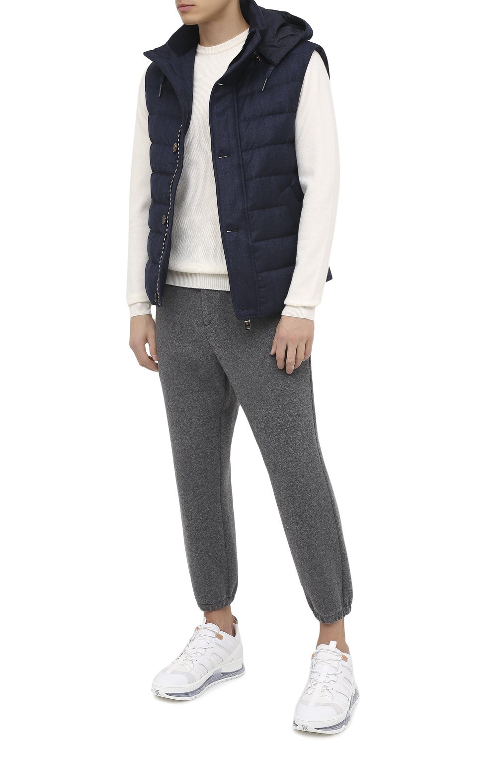 Пуховый жилет KIRED синего цвета по цене 108500 руб., арт. WKISHBW7209504000, фото 3 Пуховый жилет KIRED, арт. WKISHBW7209504000, фото 3