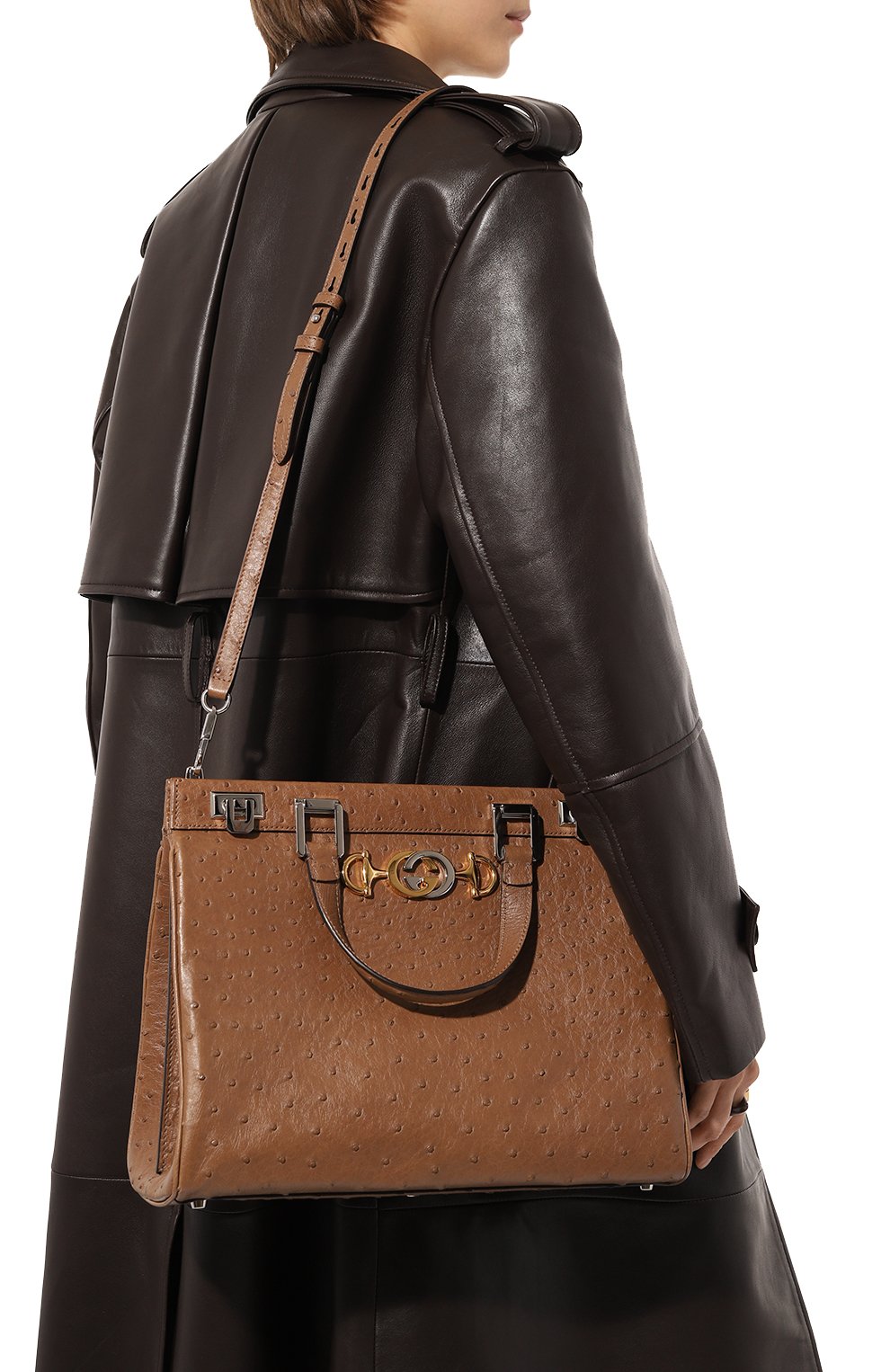 Сумка zumi medium из кожи страуса GUCCI коричневого цвета по цене 1296000 руб., арт. 564714 EY00X, фото 2 Сумка zumi medium из кожи страуса GUCCI, арт. 564714 EY00X, фото 2