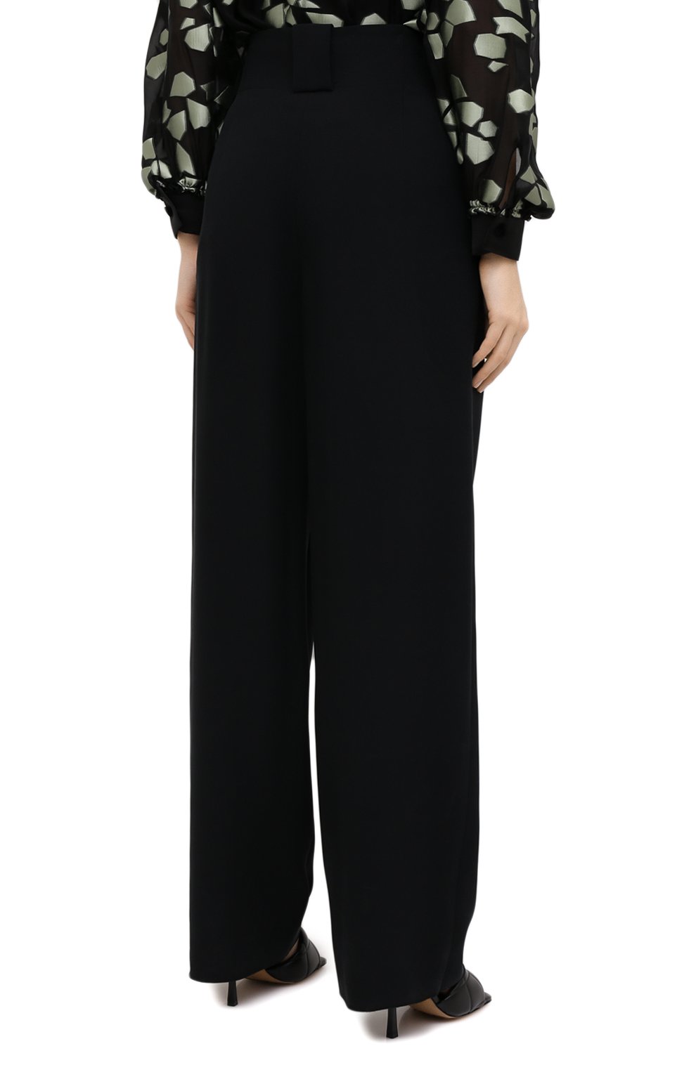 Брюки из вискозы и шелка GIORGIO ARMANI черного цвета по цене 119000 руб., арт. 0WHPP0DD/T008A, фото 4 Брюки из вискозы и шелка GIORGIO ARMANI, арт. 0WHPP0DD/T008A, фото 4