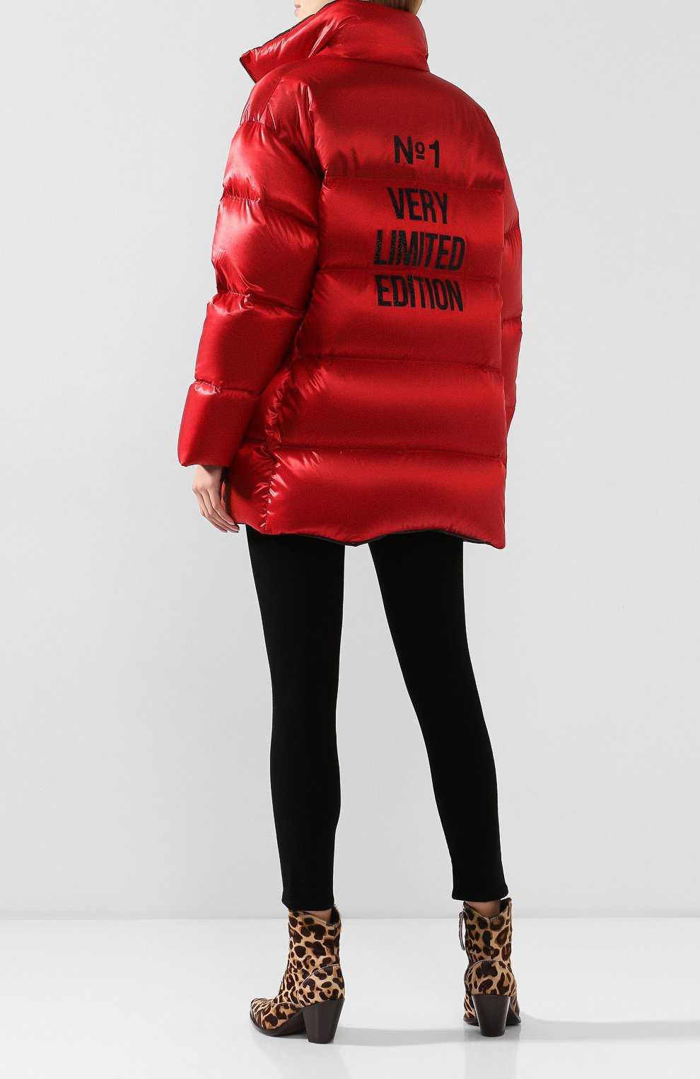 Пуховик SEVEN LAB красного цвета по цене 35280 руб., арт. DJF20-№1VLE red/black, фото 2 Пуховик SEVEN LAB, арт. DJF20-№1VLE red/black, фото 2