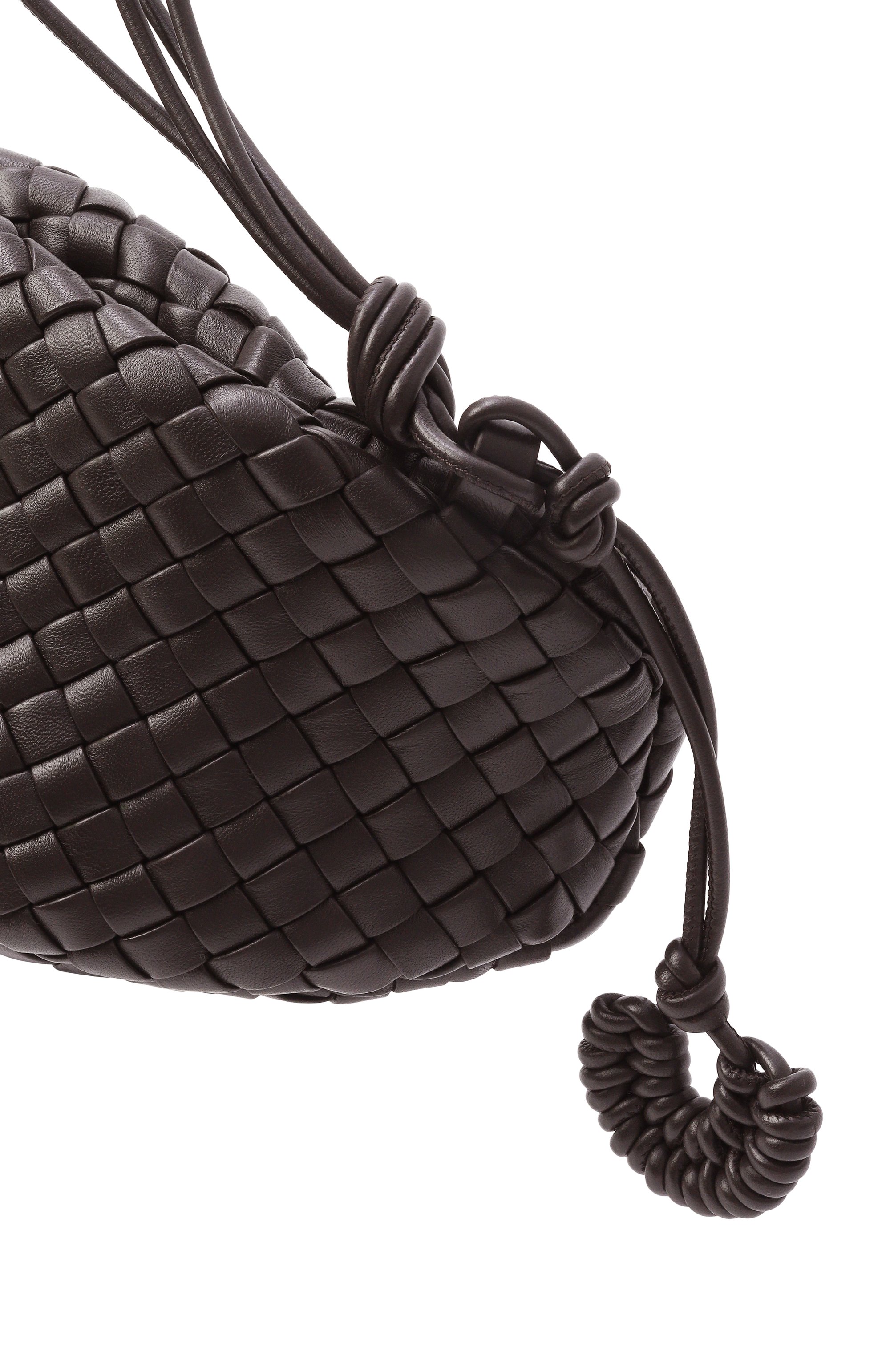 Клатч onda small BOTTEGA VENETA темно-коричневого цвета по цене 538000 руб., арт. 867352/V01D1, фото 6 Клатч onda small BOTTEGA VENETA, арт. 867352/V01D1, фото 6