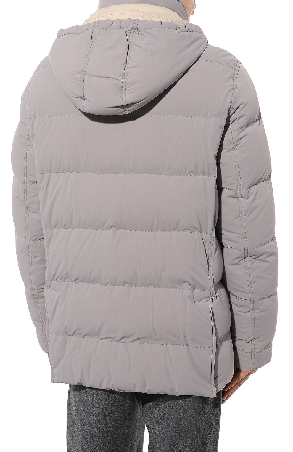 Пуховик BRUNELLO CUCINELLI серого цвета по цене 498500 руб., арт. MM4031823, фото 4 Пуховик BRUNELLO CUCINELLI, арт. MM4031823, фото 4