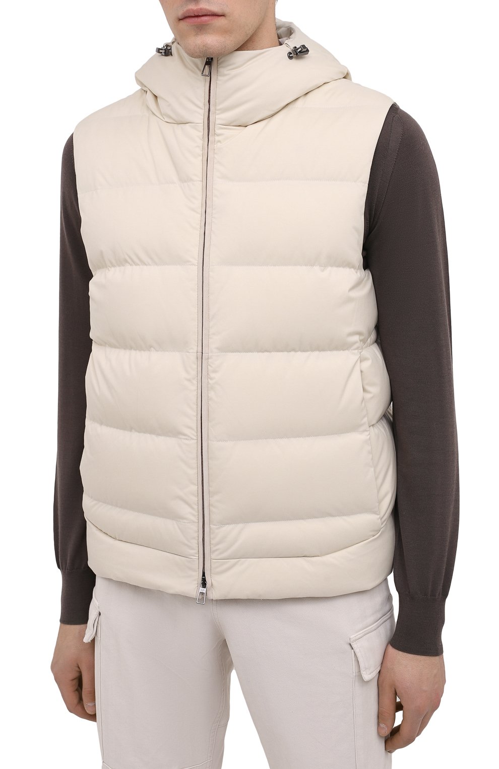 Пуховый жилет LORO PIANA светло-бежевого цвета по цене 227000 руб., арт. FAL4281, фото 3 Пуховый жилет LORO PIANA, арт. FAL4281, фото 3