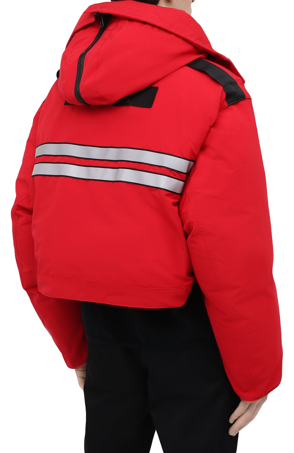 Пуховая парка snow mantra CANADA GOOSE красного цвета по цене 199500 руб., арт. 8800MC, фото 7 Пуховая парка snow mantra CANADA GOOSE, арт. 8800MC, фото 7