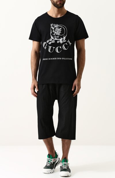 Хлопковая футболка с принтом GUCCI черного цвета по цене 31350 руб., арт. 493117/X3N23, фото 2 Хлопковая футболка с принтом GUCCI, арт. 493117/X3N23, фото 2