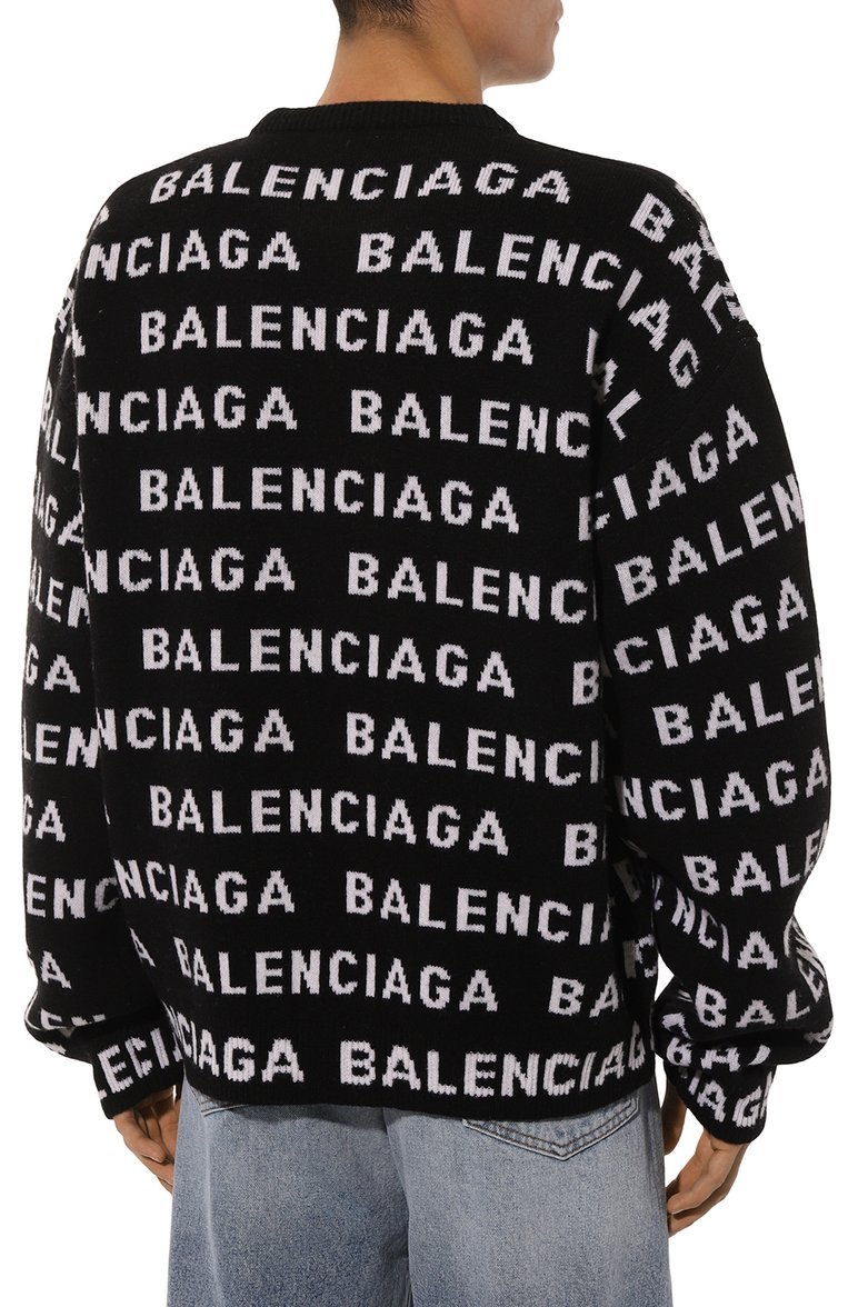 Мужской шерстяной свитер BALENCIAGA черного цвета, арт. 761596/T1673 | Фото 4 (Материал внешний: Шерсть; Рукава: Длинные; Длина (для топов): Стандартные; Мужское Кросс-КТ: Свитер-одежда; Принт: С принтом; Стили: Кэжуэл; Автоматизация ТО: Проставлено; Детали: Без декора; Автоматизация состава: Проставлено)