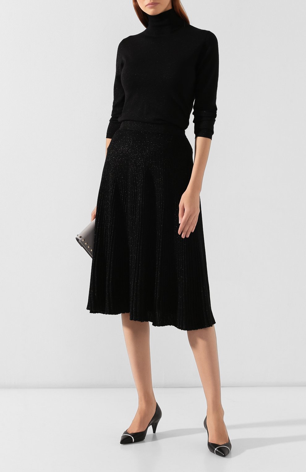 Водолазка из кашемира и шелка BRUNELLO CUCINELLI черного цвета по цене 113500 руб., арт. M41800063P, фото 2 Водолазка из кашемира и шелка BRUNELLO CUCINELLI, арт. M41800063P, фото 2