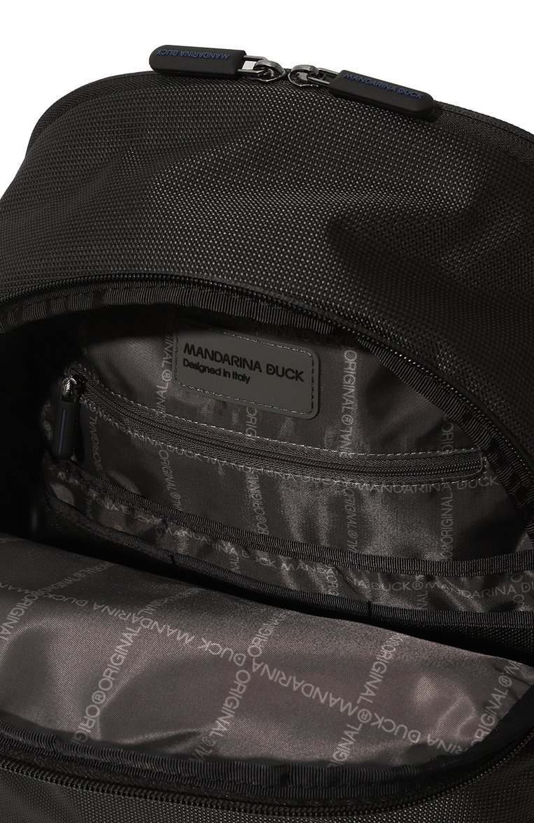 Мужской рюкзак district  MANDARINA DUCK черного цвета, арт. KPT01-16Z | Фото 5 (Размер: large; Материал: Текстиль; Стили: Кэжуэл; Сумки-технические: Рюкзаки - большие)