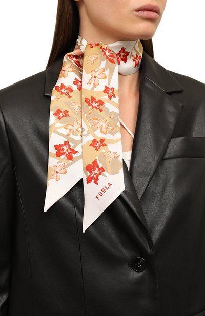 Шелковый шарф-твилли FURLA оранжевого цвета по цене 8500 руб., арт. WT00022/BX2064, фото 2 Шелковый шарф-твилли FURLA, арт. WT00022/BX2064, фото 2