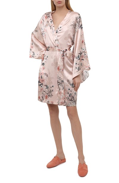 Халат LUNA DI SETA розового цвета по цене 48030 руб., арт. VLST60836, фото 2 Халат LUNA DI SETA, арт. VLST60836, фото 2