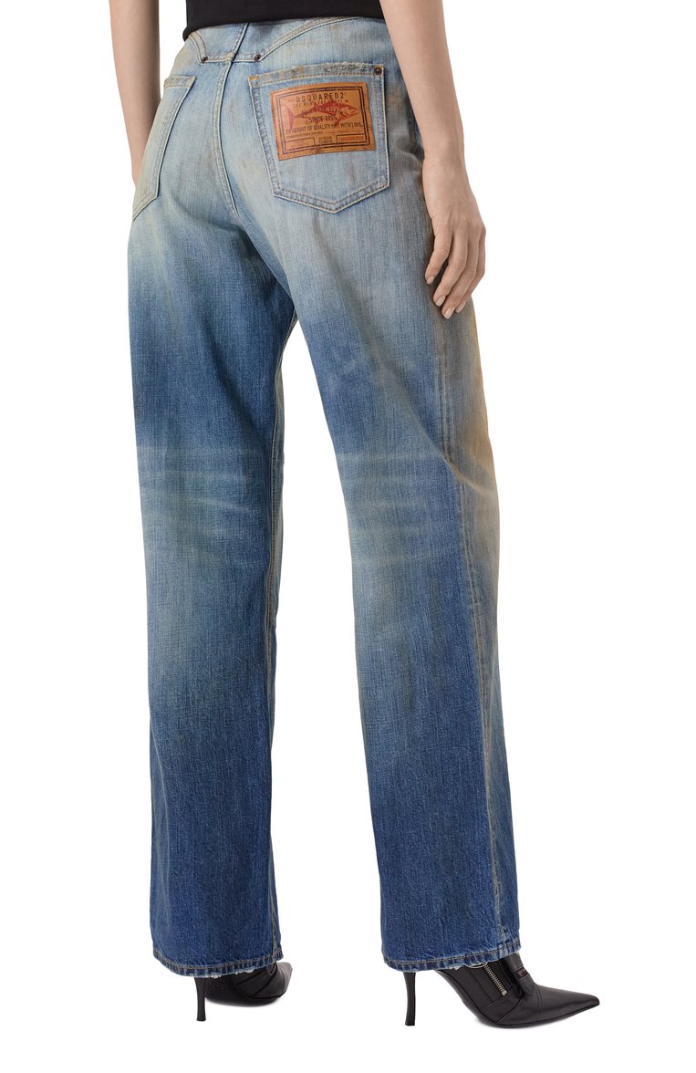 Женские джинсы san diego DSQUARED2 голубого цвета, арт. S75LB1017/S30309 | Фото 4 (Драгоценные камни: Проставлено; Длина (брюки, джинсы): Удлиненные; Материал сплава: Проставлено; Детали: Потертости; Кросс-КТ: Деним; Материал внешний: Деним, Хлопок; Стили: Гранж; Силуэт Ж (брюки и джинсы): Прямые)