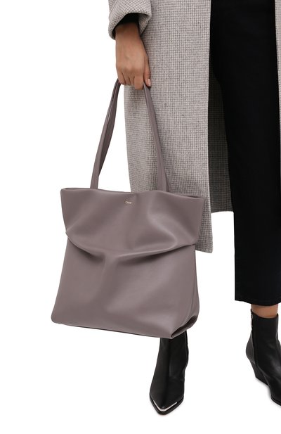 Сумка-тоут judy CHLOÉ серого цвета по цене 126000 руб., арт. CHC21WS280F16, фото 2 Сумка-тоут judy CHLOÉ, арт. CHC21WS280F16, фото 2