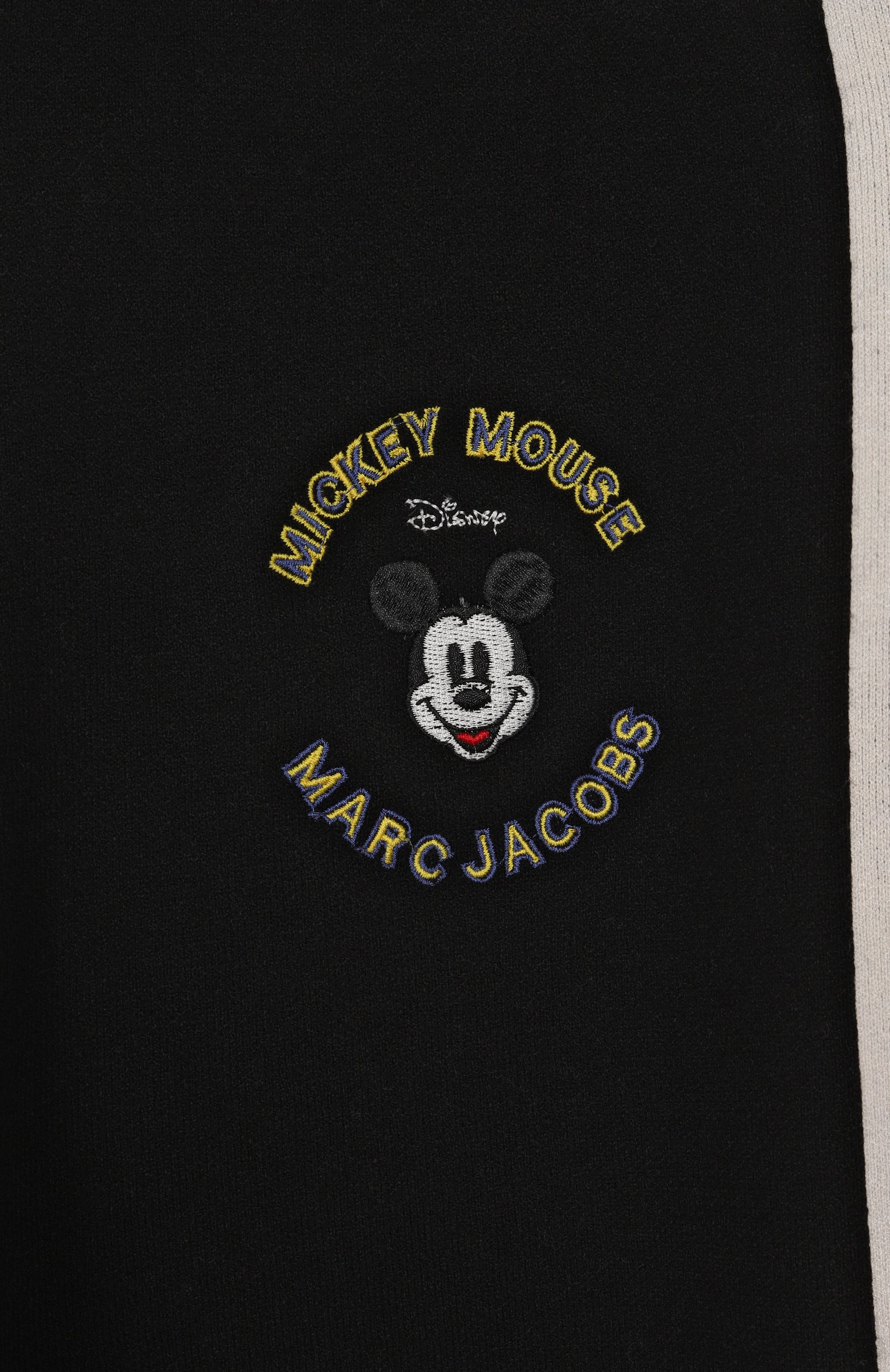 Джоггеры из вискозы MARC JACOBS (THE) черно-белого цвета по цене 19050 руб., арт. W60650, фото 3 Джоггеры из вискозы MARC JACOBS (THE), арт. W60650, фото 3