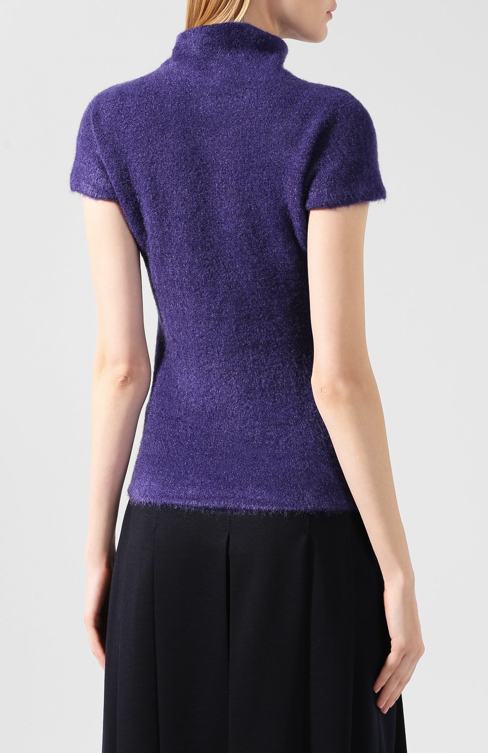 Топ из вискозы GIORGIO ARMANI сиреневого цвета по цене 57950 руб., арт. 6GAMA4/AMA9Z, фото 4 Топ из вискозы GIORGIO ARMANI, арт. 6GAMA4/AMA9Z, фото 4