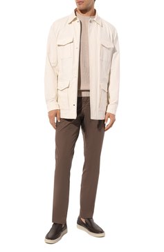 Мужской хлопковый джемпер BRUNELLO CUCINELLI бежевого цвета, арт. M29400100 | Фото 2 (Длина (для топов): Стандартные; Материал внешний: Хлопок; Рукава: Длинные; Принт: Без принта; Мужское Кросс-КТ: Джемперы; Вырез: Круглый; Стили: Кэжуэл; Материал сплава: Проставлено; Драгоценные камни: Проставлено)