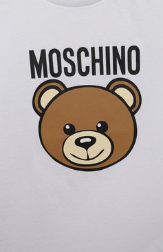 Детский хлопковая футболка MOSCHINO белого цвета, арт. MUM03Y/LAA02 | Фото 3 (Материал сплава: Проставлено; Нос: Не проставлено; Материал внешний: Хлопок; Кросс-КТ НВ: Футболка; Ростовка одежда: 18 мес | 86 см, 3 года | 98 см, 12 мес | 80 см, 24 мес | 92 см)