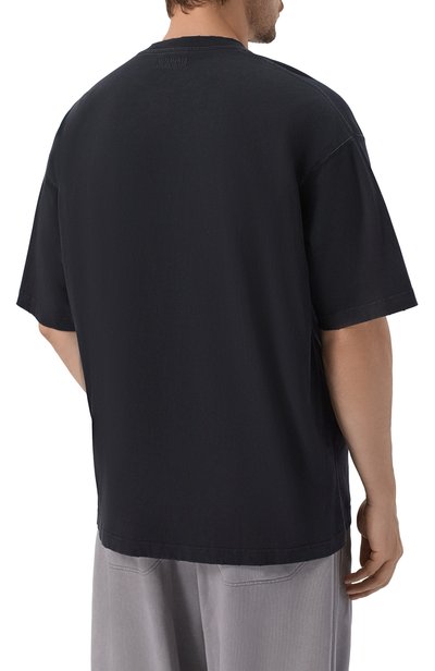 Хлопковая футболка VETEMENTS черного цвета по цене 78100 руб., арт. MH27TR189B, фото 4 Хлопковая футболка VETEMENTS, арт. MH27TR189B, фото 4
