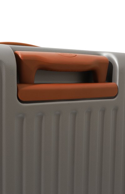 Дорожный чемодан capri BRIC`S серебряного цвета по цене 69950 руб., арт. BRK28038.021, фото 2 Дорожный чемодан capri BRIC`S, арт. BRK28038.021, фото 2