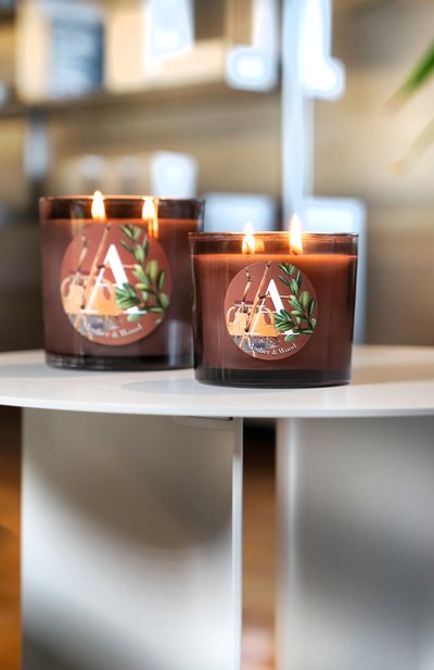 Свеча amber & wood (350g) PERNICI, арт. 8001962089708, фото 3