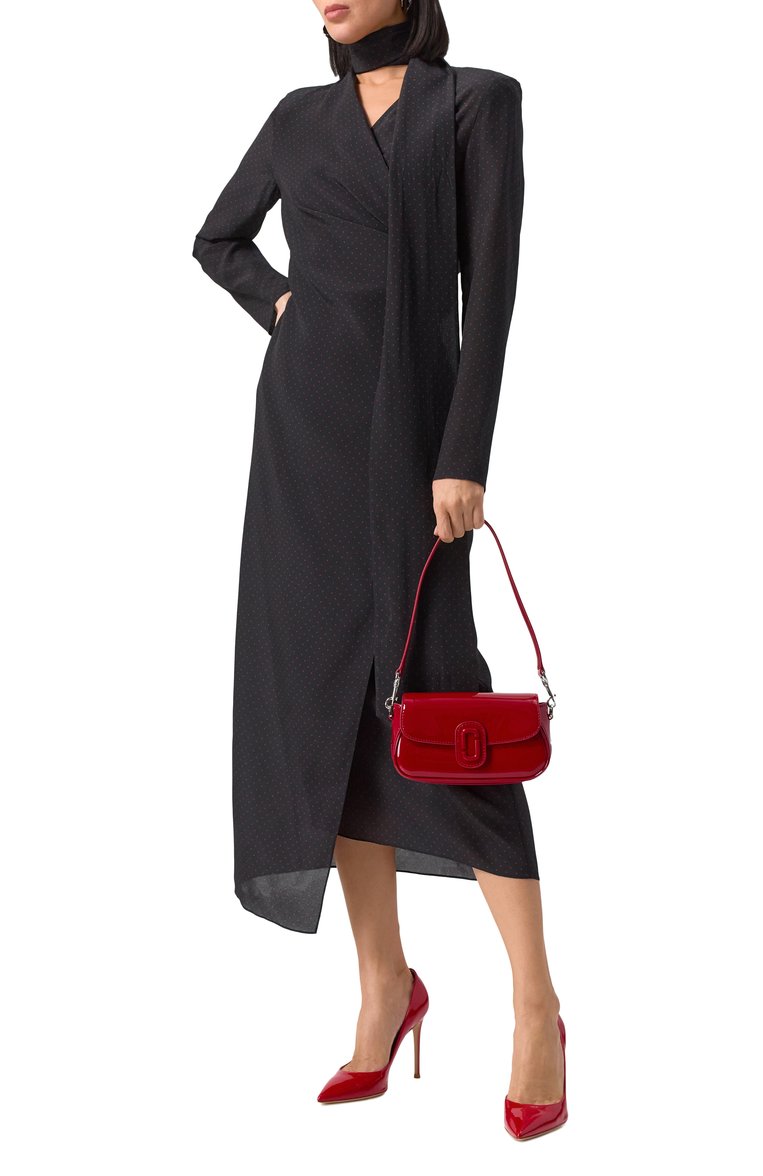 Женская сумка the clover MARC JACOBS (THE) красного цвета, арт. 2F4HCR026H04 | Фото 7 (Материал сплава: Проставлено; Размер: small; Ремень/цепочка: На ремешке; Материал: Натуральная кожа; Драгоценные камни: Проставлено)