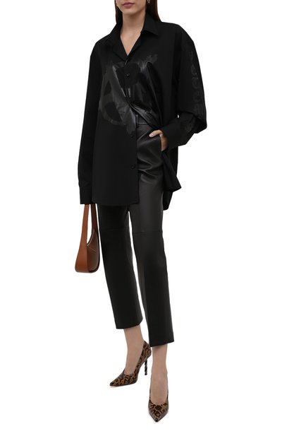 Хлопковая рубашка VETEMENTS черного цвета по цене 103000 руб., арт. UA52SH550B 1005/W, фото 2 Хлопковая рубашка VETEMENTS, арт. UA52SH550B 1005/W, фото 2