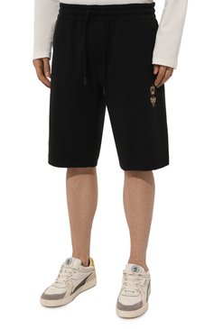 Мужские хлопковые шорты DOLCE & GABBANA черного цвета, арт. GVF8AZ/HU7H9 | Фото 3 (Материал внешний: Хлопок, Синтетический материал; Длина Шорты М: Ниже колена; Случай: Повседневный; Принт: Без принта; Стили: Спорт-шик)