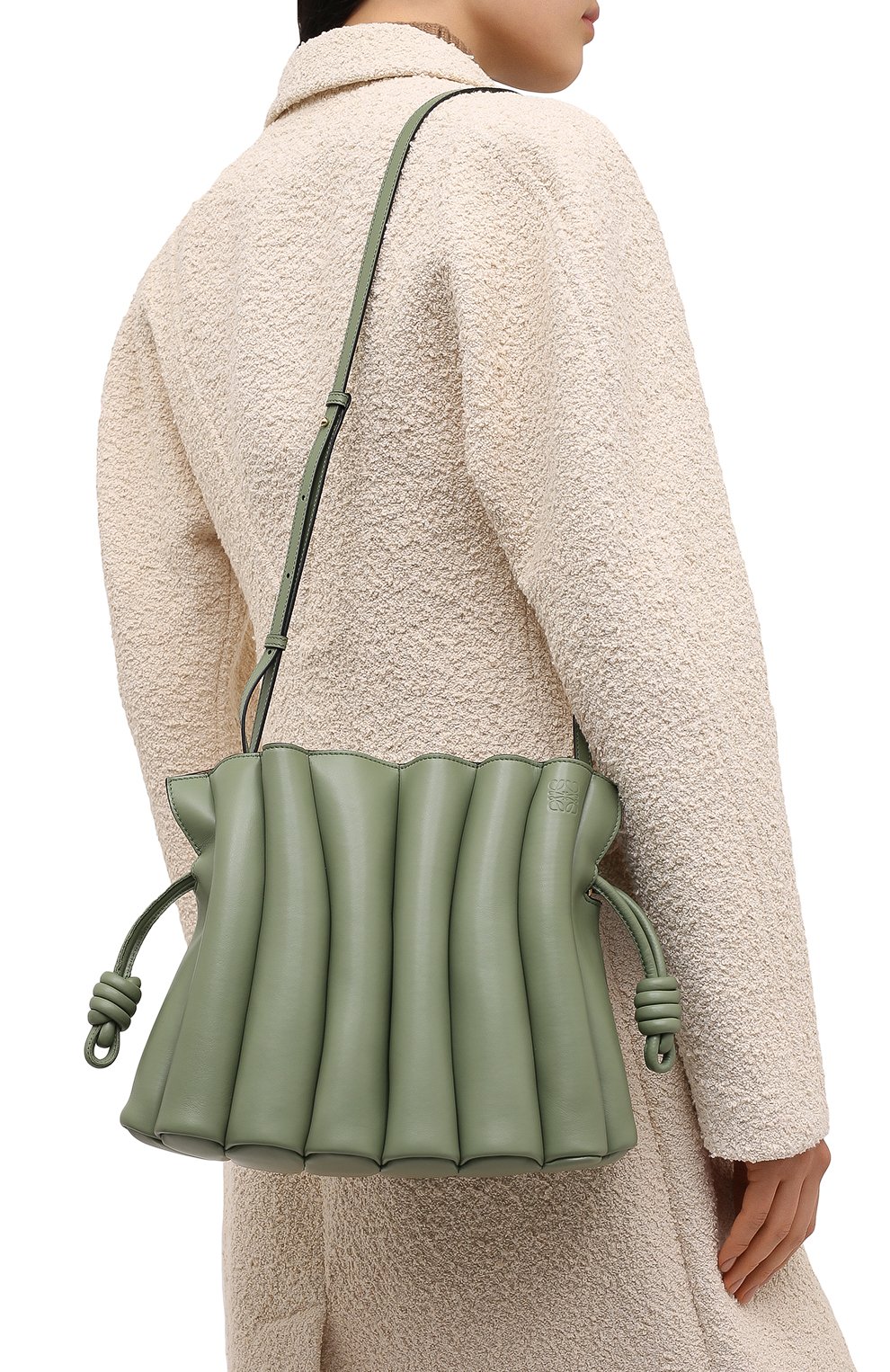 Сумка flamenco LOEWE зеленого цвета по цене 348500 руб., арт. A411FC4X01, фото 5 Сумка flamenco LOEWE, арт. A411FC4X01, фото 5