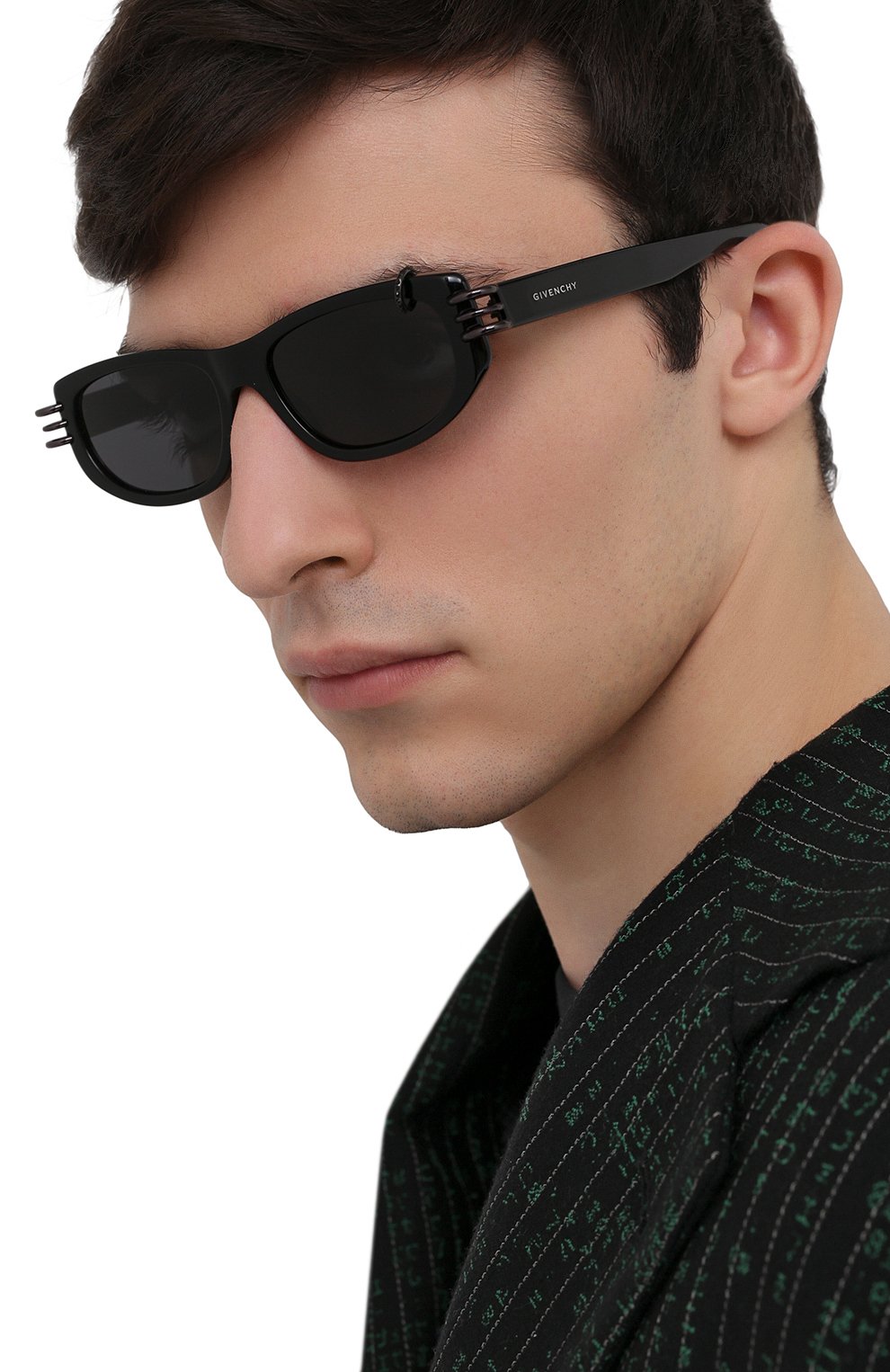 Солнцезащитные очки GIVENCHY черного цвета по цене 22700 руб., арт. 7176 807, фото 3 Солнцезащитные очки GIVENCHY, арт. 7176 807, фото 3