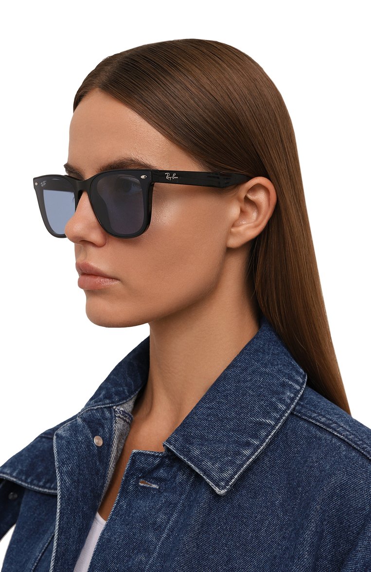 Женские солнцезащитные очки RAY-BAN голубого цвета, арт. 4420-601/80 | Фото 2 (Нос: Не проставлено; Региональные ограничения белый список (Axapta Mercury): Не проставлено; Тип очков: С/з; Кросс-КТ: С/з-унисекс; Материал: Пластик; Оптика Гендер: оптика-унисекс; Очки форма: Квадратные)