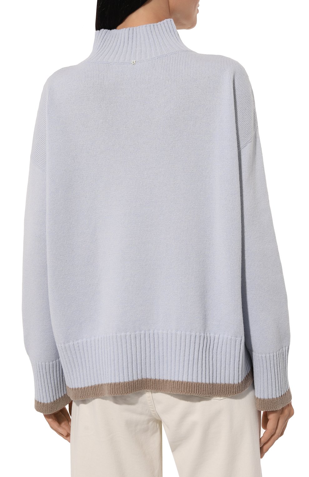 Свитер из шерсти и кашемира LORENA ANTONIAZZI голубого цвета по цене 59950 руб., арт. A24124DM03E/2472, фото 4 Свитер из шерсти и кашемира LORENA ANTONIAZZI, арт. A24124DM03E/2472, фото 4
