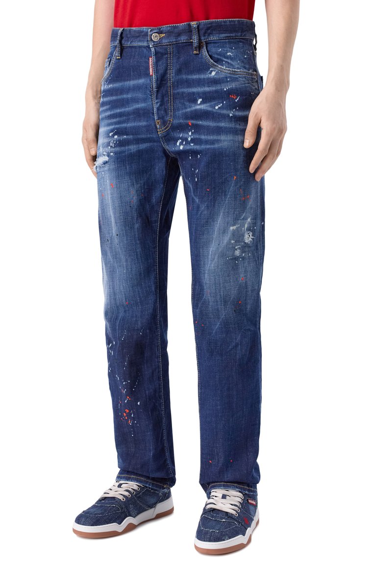 Мужские джинсы 642 DSQUARED2 синего цвета, арт. S74LB1659/S30664 | Фото 3 (Длина (брюки, джинсы): Стандартные; Материал внешний: Деним, Хлопок; Детали: Делаве, Потертости, Принт; Кросс-КТ: Деним; Силуэт М (брюки): Прямые; Стили: Streetwear)