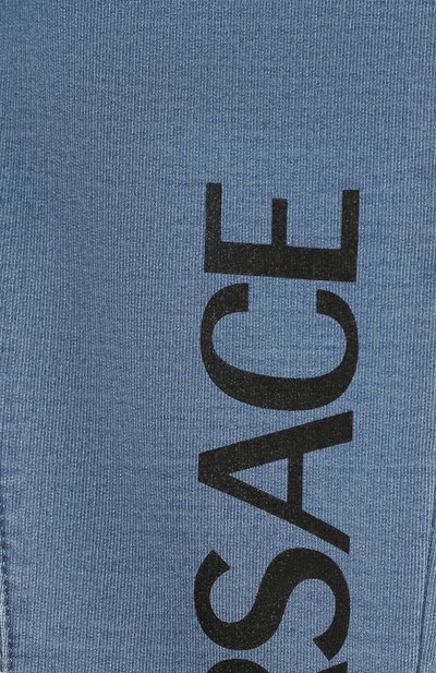 Хлопковые брюки VERSACE голубого цвета по цене 16450 руб., арт. YB000124/A233587, фото 3 Хлопковые брюки VERSACE, арт. YB000124/A233587, фото 3