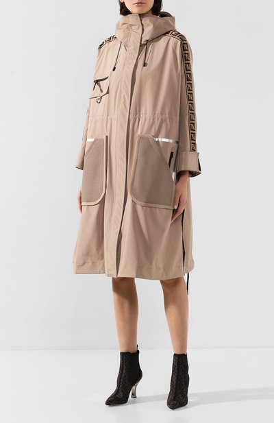 Плащ FENDI темно-бежевого цвета по цене 225000 руб., арт. FAA477 AB3Q, фото 3 Плащ FENDI, арт. FAA477 AB3Q, фото 3