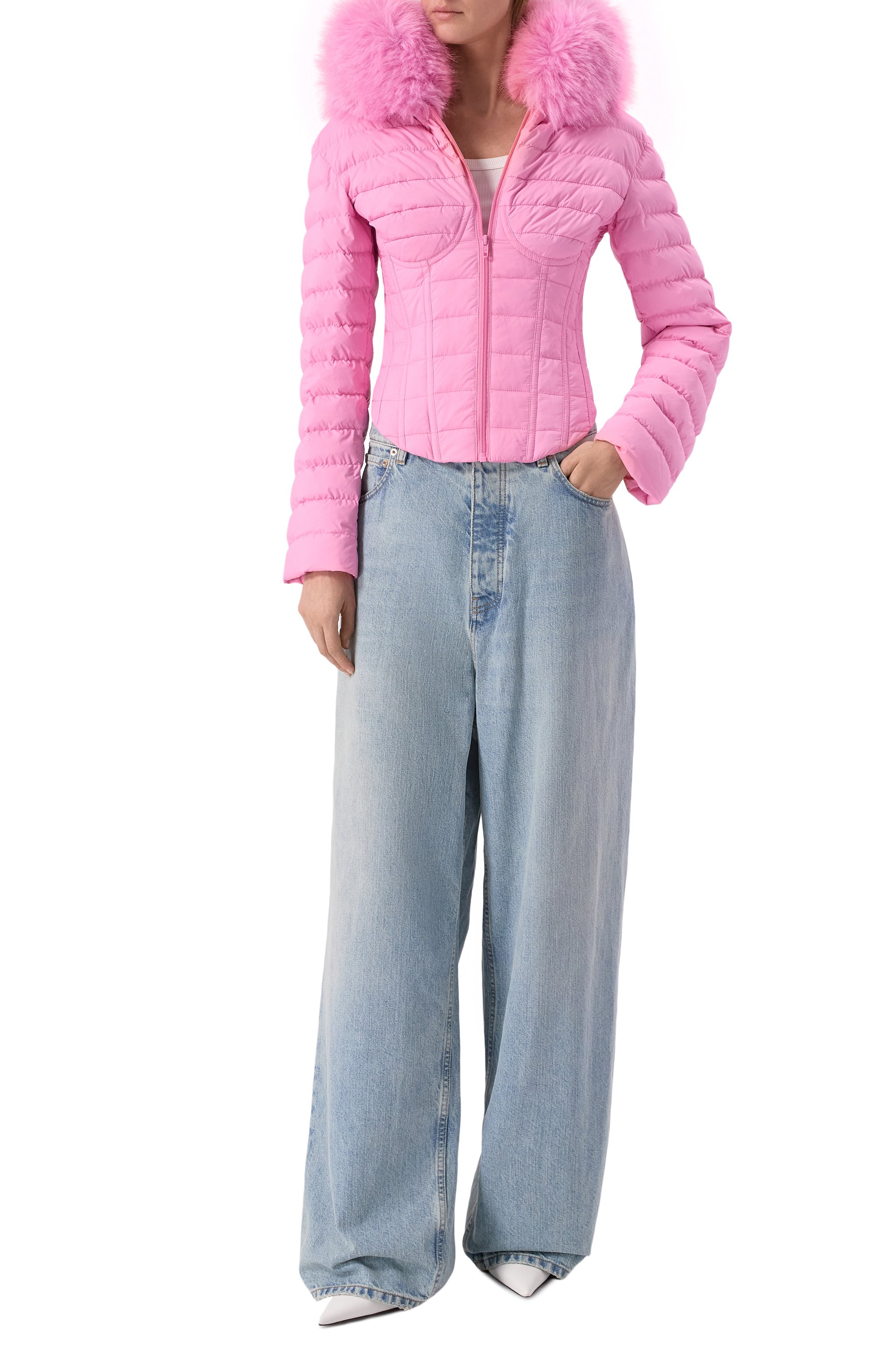 Пуховик BALENCIAGA розового цвета по цене 483000 руб., арт. 848873/TN012, фото 2 Пуховик BALENCIAGA, арт. 848873/TN012, фото 2